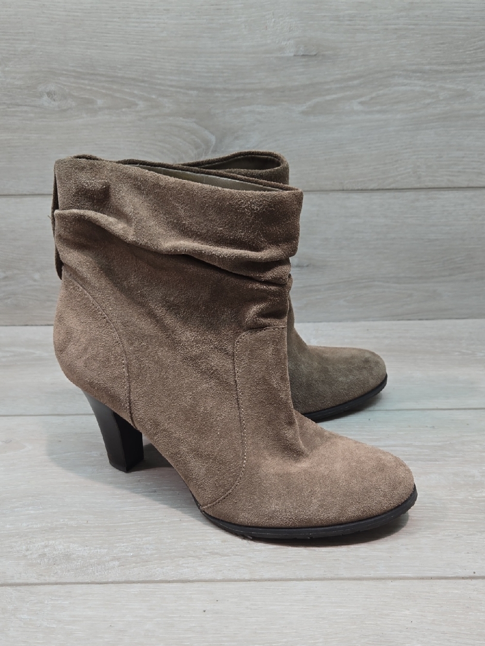 BCBG Paris Women's Catinax Taupe Suede Ankle Boots - Classic Slip-On Heel Sz 6.5